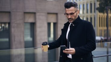 Így gyűjthetsz össze milliókat napi két kávé árából