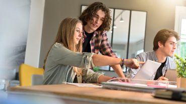 Mennyit nyersz vele, ha már 25 éves korod előtt nekivágsz a takarékoskodásnak?