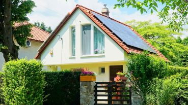 Lakásbiztosítás: a háztetőjüket és a műszaki cikkeiket féltik a legjobban a magyarok