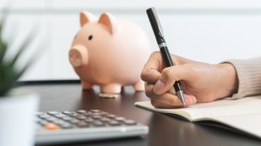Ennyi pénz ütötte az önkéntes nyugdíjpénztárban takarékoskodók markát