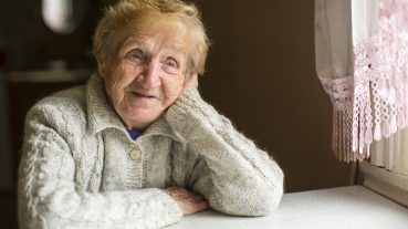 100 éves magyar nyugdíjasok tömegeinek hiányzik majd az állami nyugdíj?