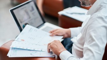 Halmozzák a hiteleket a magyarok, de szépen is törlesztenek